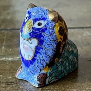 Vintage Cloisonné Lion Figurine – Rare Color – Excellent Condition